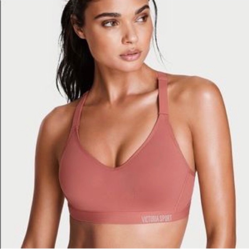 Victoria’s Secret Underwire Sports Bra. Size 36DD.